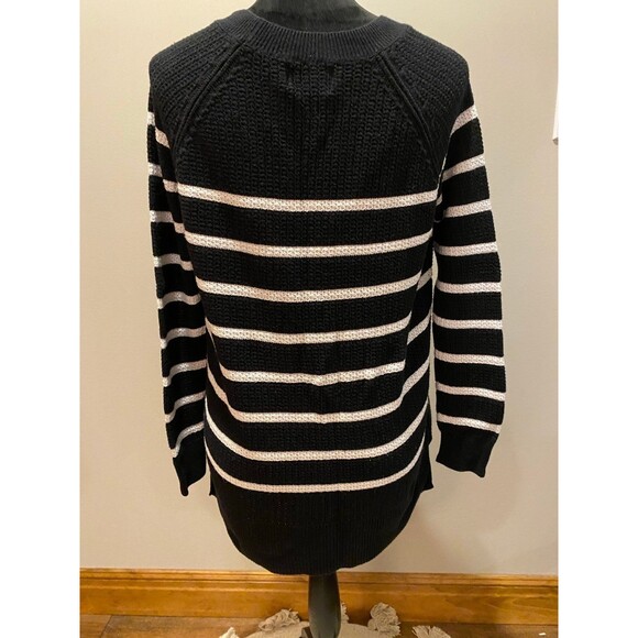 Old Navy Sweater Black & White Striped Size Medium Hi Low Hem Casual Stylish - Picture 5 of 12